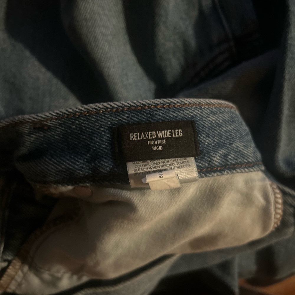 Express Jeans - Picture 3 of 4
